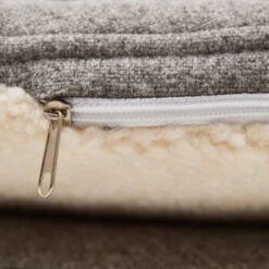 Canadian Cat Company Hunde- & Katzenbett Derby -PetSafe Verkaufe 2d5e747dd5ab291c0a36c7ef0d28a4859c9606e4 1345715 de DE 54e0b4913fee1591bafc74c76fa30c7d8e443d96YP2ZKA